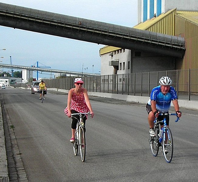 2011-08-05 05 Les Gentlemen Chacun son style.JPG